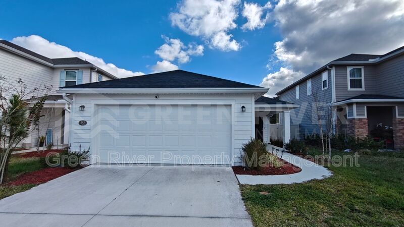 Where Comfort Meets Convenience – Spacious 3/2 with Pond View property image