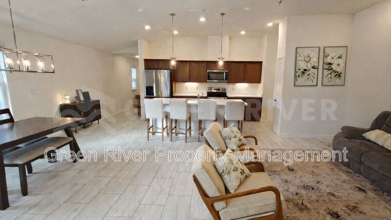 Where Comfort Meets Convenience – Spacious 3/2 with Pond View property image