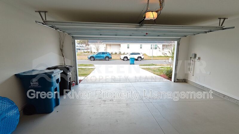 Where Comfort Meets Convenience – Spacious 3/2 with Pond View property image