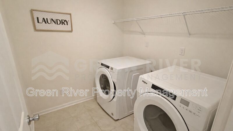 Where Comfort Meets Convenience – Spacious 3/2 with Pond View property image