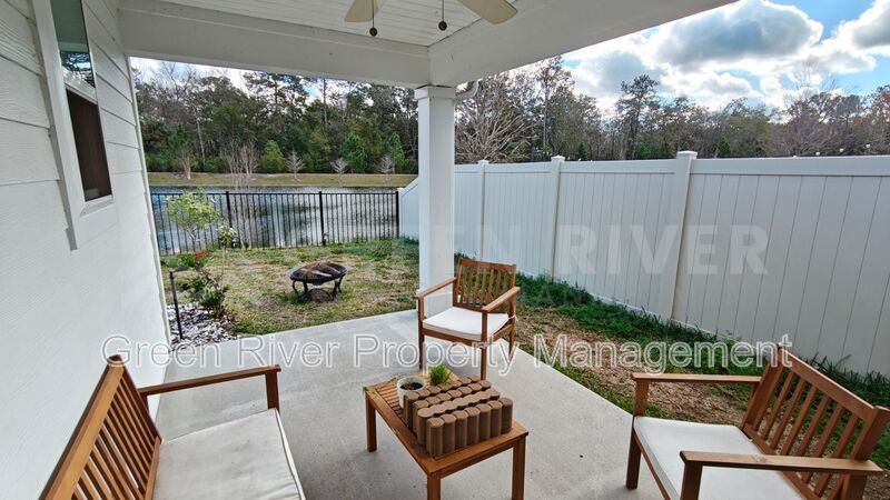 Where Comfort Meets Convenience – Spacious 3/2 with Pond View property image