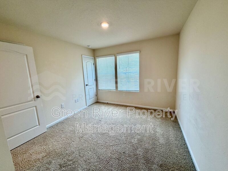 Chic & Comfortable Townhome Living in a Peaceful Community!! property image