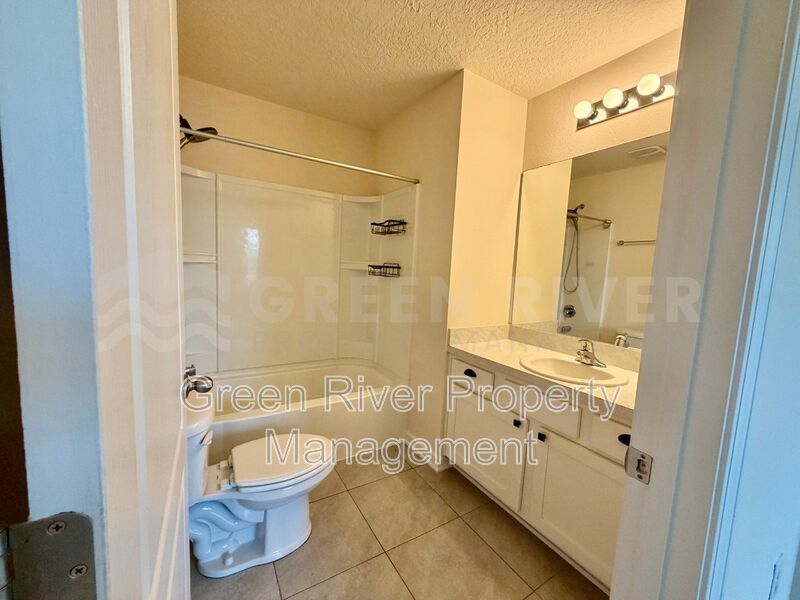 Chic & Comfortable Townhome Living in a Peaceful Community!! property image