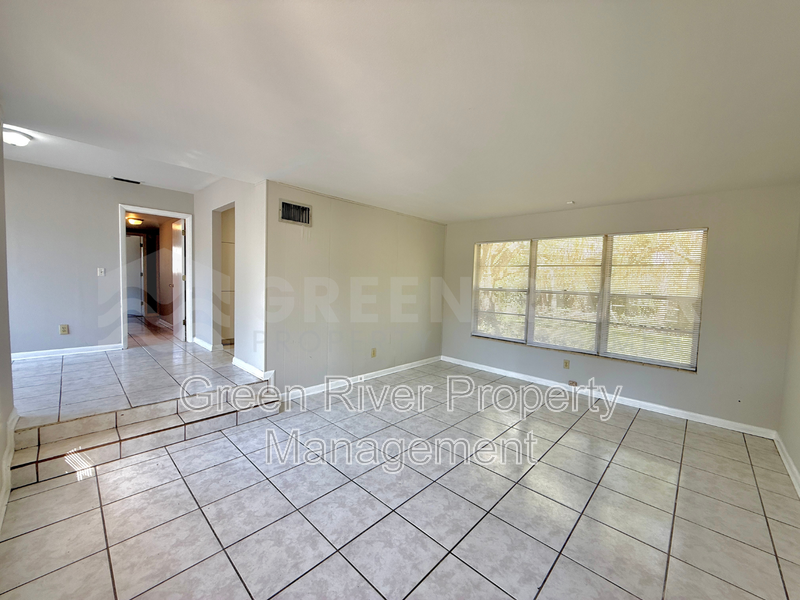 Freshly 3 bedroom, 1.5 bath Updated Westside Charmer  - New Carpet, Fresh Paint & Big Fenced Backyard property image