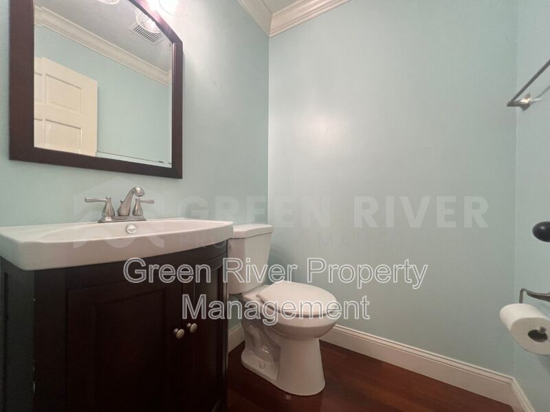 Amazing 4 bedroom home with St Johns River Views Available Now! property image