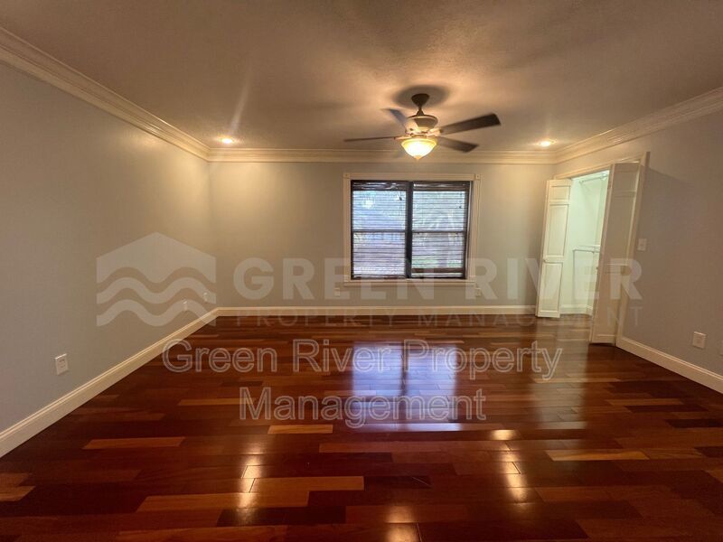 Amazing 4 bedroom home with St Johns River Views Available Now! property image