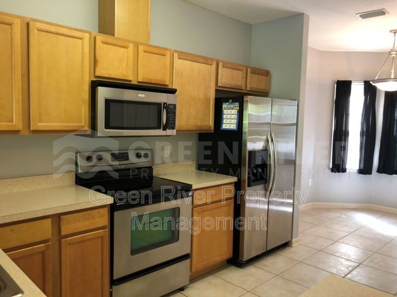 Fantastic 2/2 townhome in desirable Greenland Chase! property image