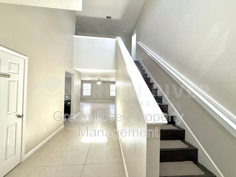 Room to Live, Space to Thrive! Stunning 6BR Home with Solar, Upgrades & Screened Lanai in Macclenny!! property image