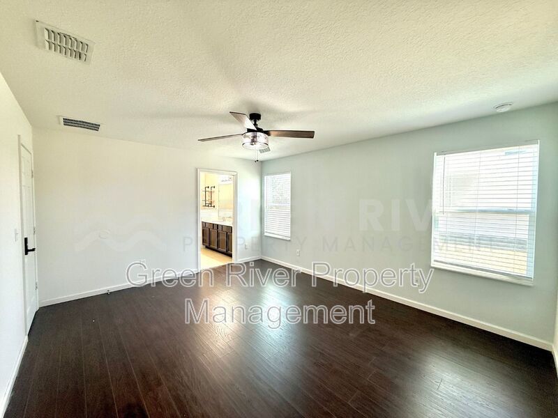 Room to Live, Space to Thrive! Stunning 6BR Home with Solar, Upgrades & Screened Lanai in Macclenny!! property image