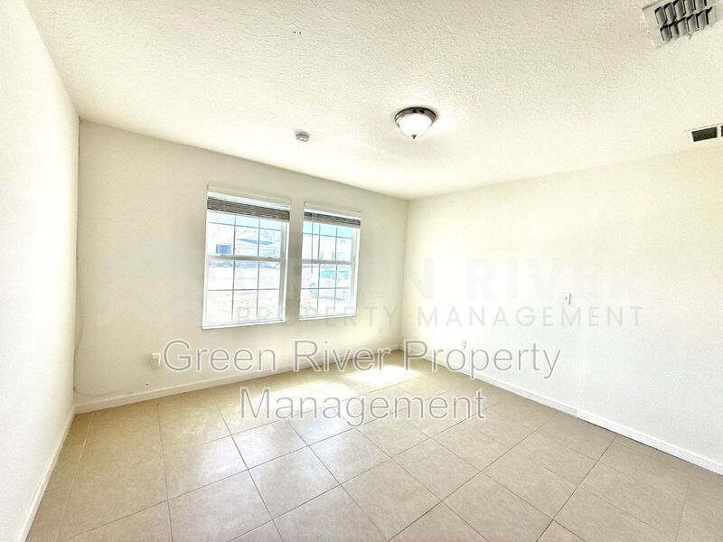 Room to Live, Space to Thrive! Stunning 6BR Home with Solar, Upgrades & Screened Lanai in Macclenny!! property image