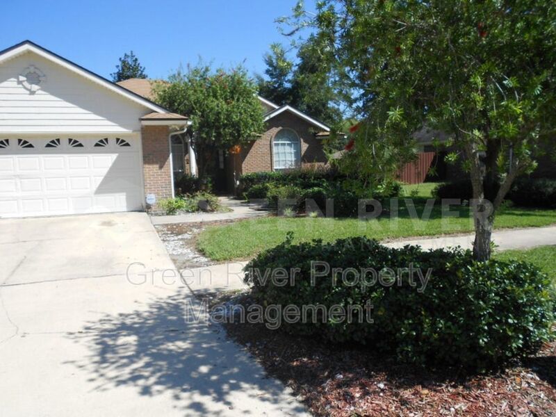 Fleming Island 3 bedroom, 2 bath Beauty with Space to Breathe!! property image