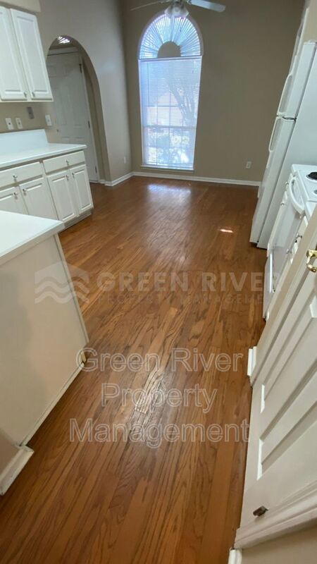 Fleming Island 3 bedroom, 2 bath Beauty with Space to Breathe!! property image