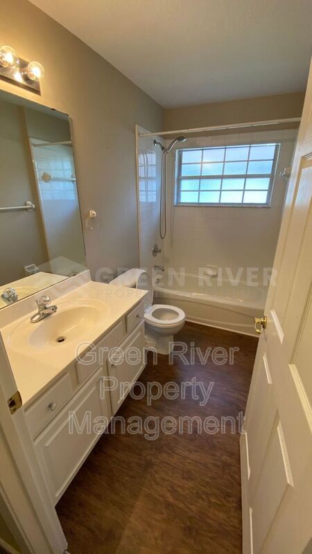 Fleming Island 3 bedroom, 2 bath Beauty with Space to Breathe!! property image