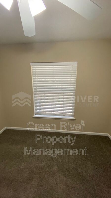 Fleming Island 3 bedroom, 2 bath Beauty with Space to Breathe!! property image