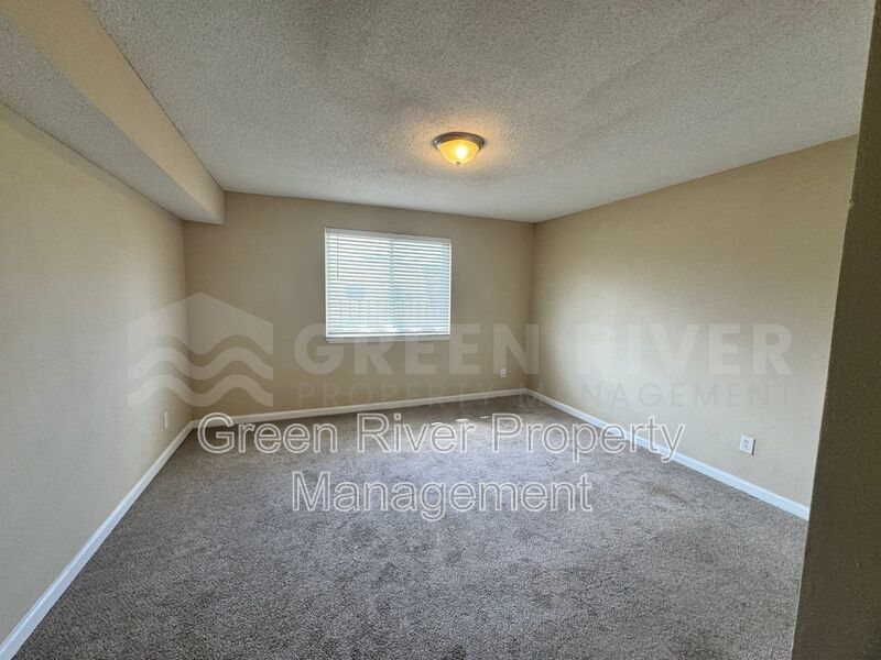Serene Second-Floor Living in The Colony – 2 Bed, 2 Bath Condo!!! property image