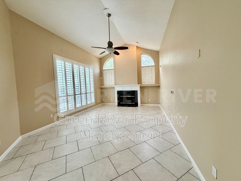 Luxury Living in The Oaks at Oakleaf – 4BR Retreat & Resort-Style Amenities property image