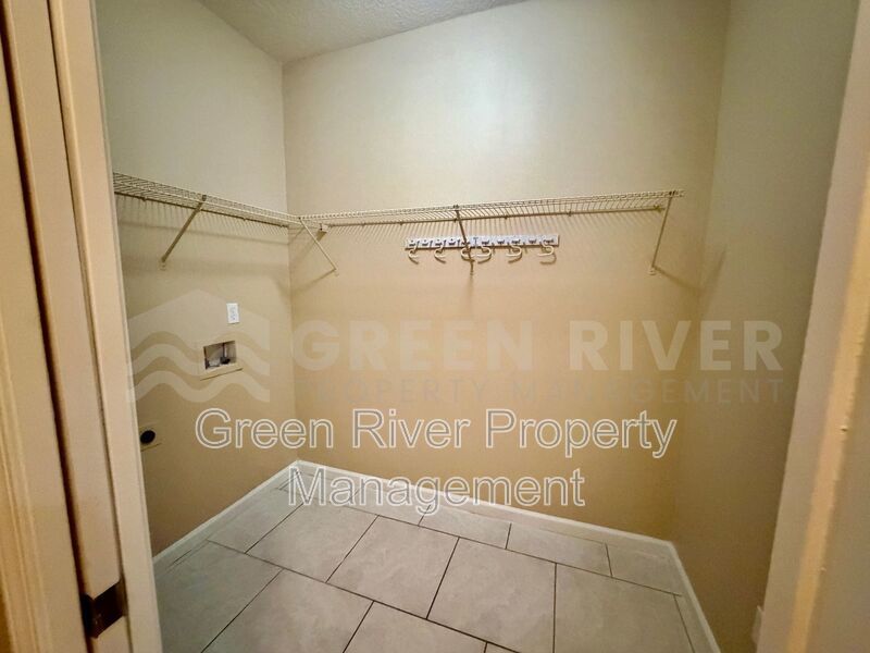 Luxury Living in The Oaks at Oakleaf – 4BR Retreat & Resort-Style Amenities property image