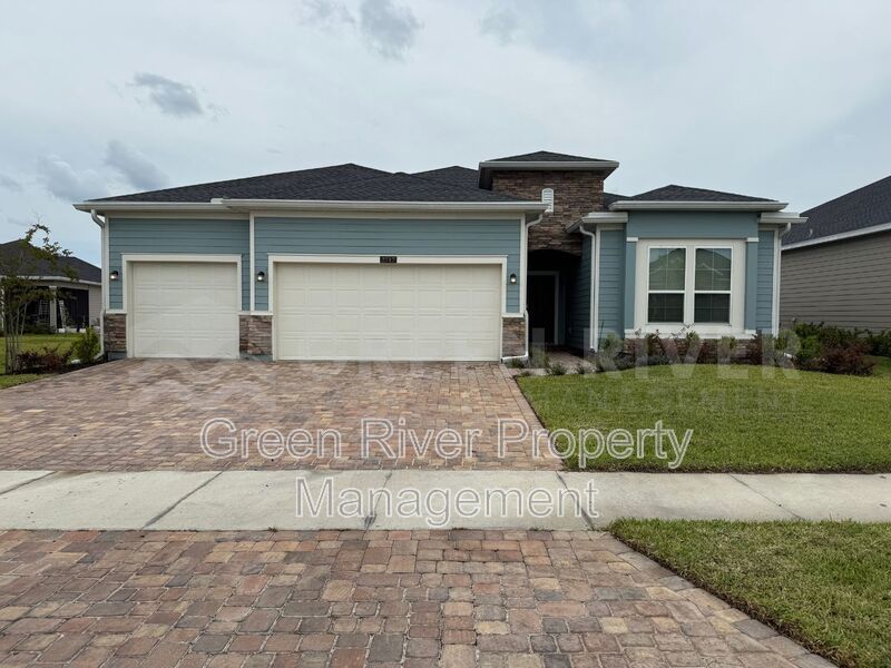 Spacious 4-Bed, 2-Bath Home with 3-Car Garage in Granary Park – Resort-Style Amenities! property image