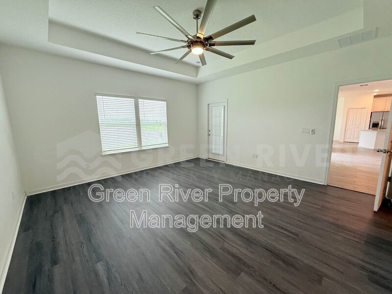Spacious 4-Bed, 2-Bath Home with 3-Car Garage in Granary Park – Resort-Style Amenities! property image