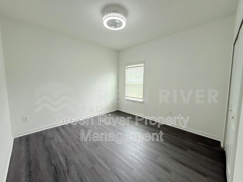 Spacious 4-Bed, 2-Bath Home with 3-Car Garage in Granary Park – Resort-Style Amenities! property image