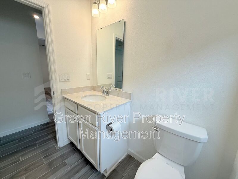 Spacious 4-Bed, 2-Bath Home with 3-Car Garage in Granary Park – Resort-Style Amenities! property image