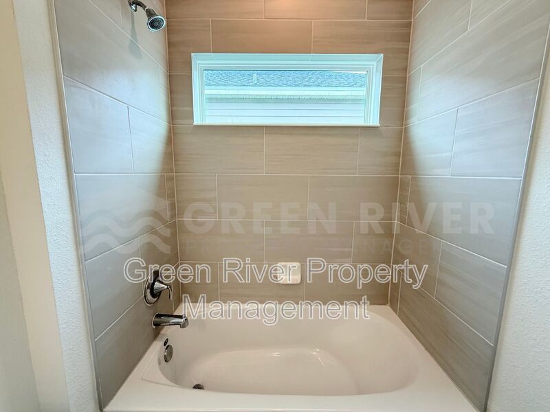 Spacious 4-Bed, 2-Bath Home with 3-Car Garage in Granary Park – Resort-Style Amenities! property image