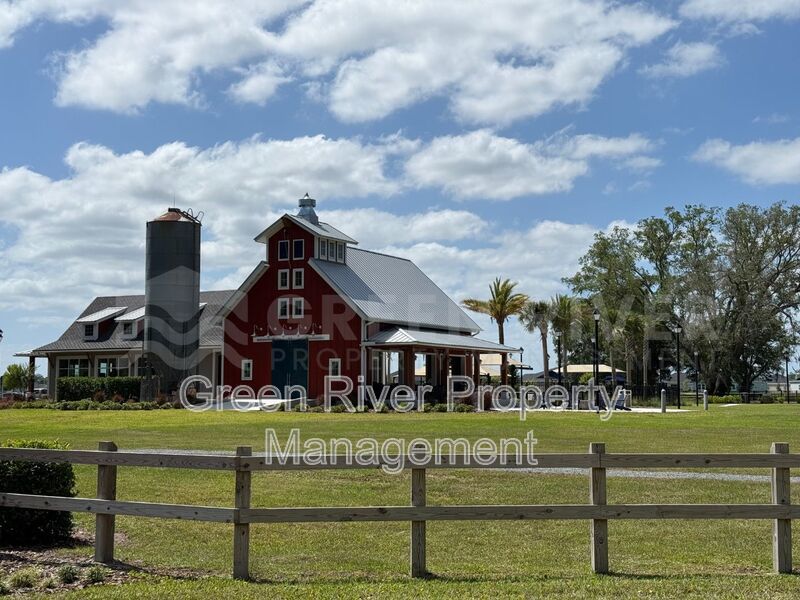 Spacious 4-Bed, 2-Bath Home with 3-Car Garage in Granary Park – Resort-Style Amenities! property image