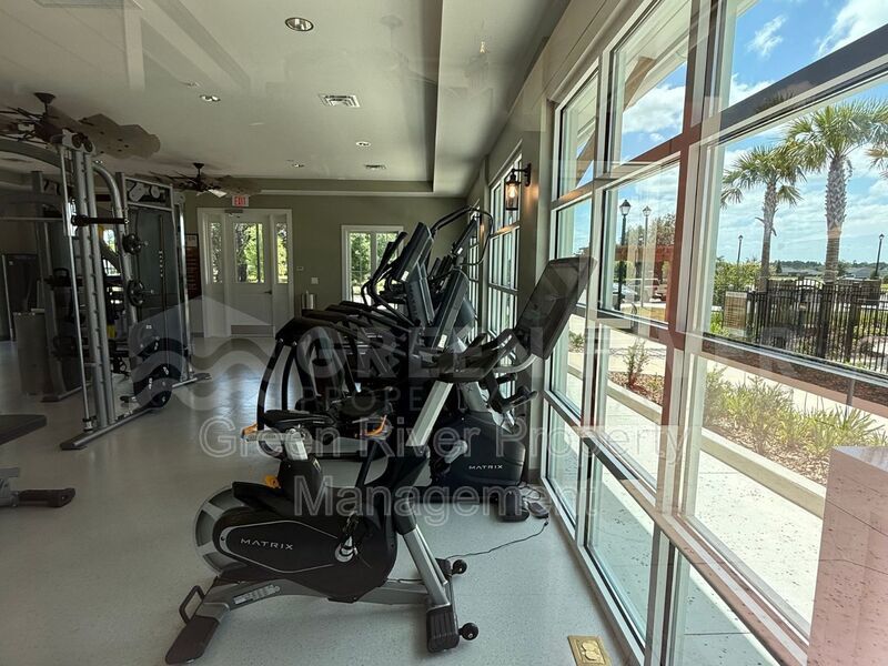 Spacious 4-Bed, 2-Bath Home with 3-Car Garage in Granary Park – Resort-Style Amenities! property image