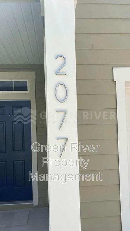 Your Green Cove Getaway in Willow Springs: 5 Beds, 3 Baths & So Much More! property image