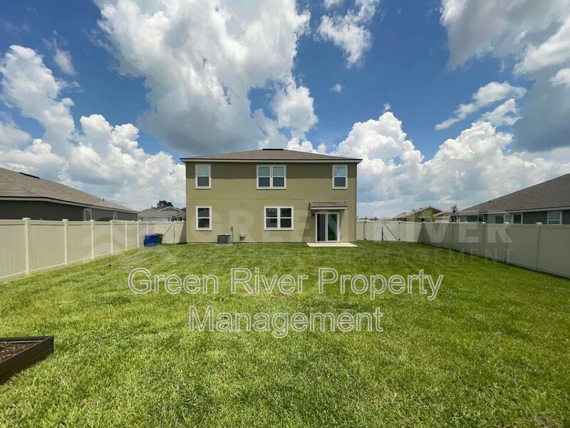 Your Green Cove Getaway in Willow Springs: 5 Beds, 3 Baths & So Much More! property image