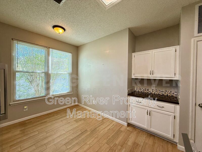 Vaulted Ceilings, Modern Finishes & Pet-Friendly Living – Your Perfect Collins Ridge Retreat Awaits! property image