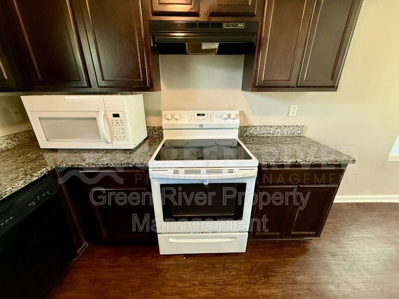 Stylish 4BR Retreat with Granite Kitchen, Spacious Yard & No HOA!! property image