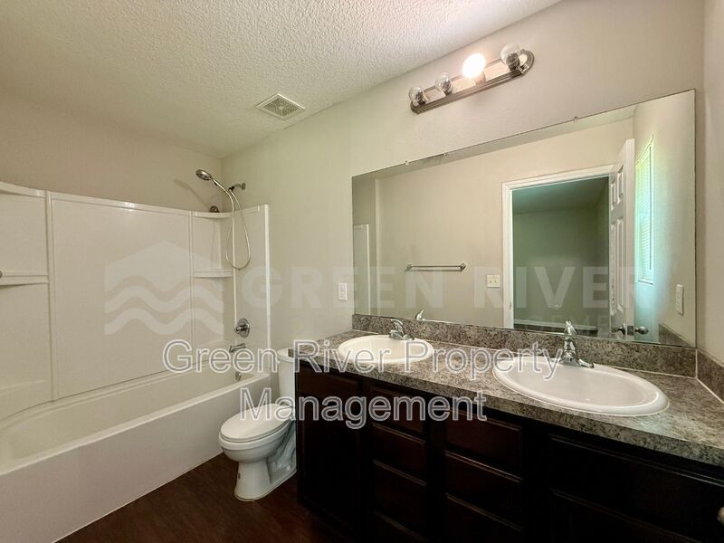 Stylish 4BR Retreat with Granite Kitchen, Spacious Yard & No HOA!! property image