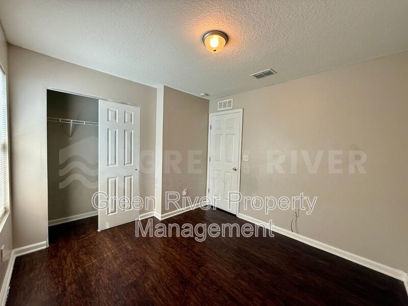 Stylish 4BR Retreat with Granite Kitchen, Spacious Yard & No HOA!! property image