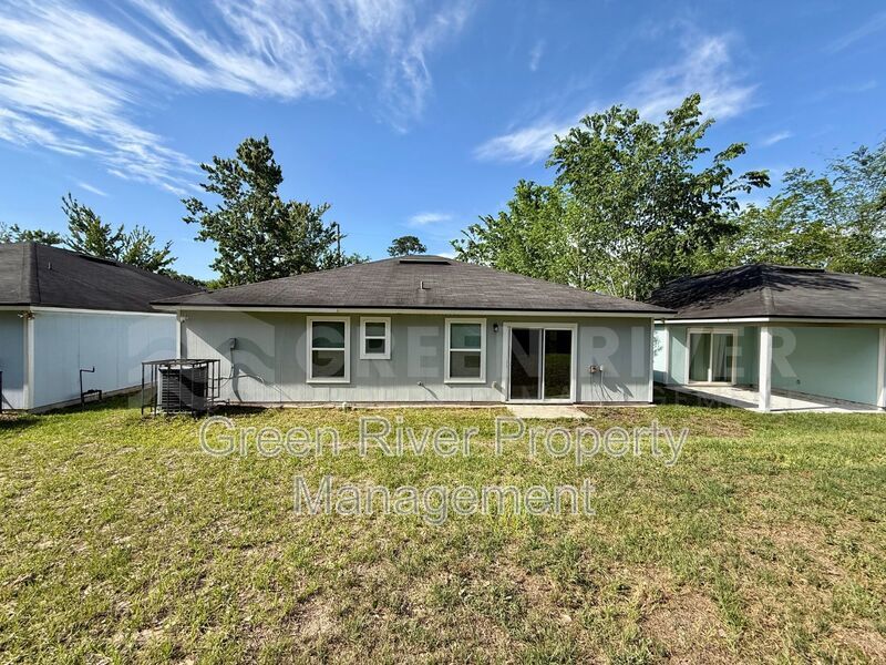 Stylish 4BR Retreat with Granite Kitchen, Spacious Yard & No HOA!! property image