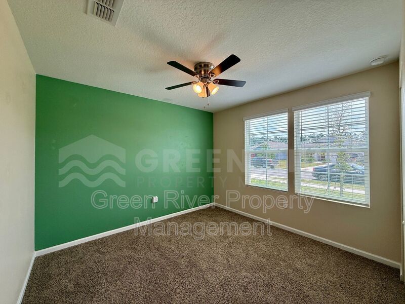 Willow Springs Living: Stylish 4BR Retreat Near Top Schools & Fleming Island Hotspots!! property image