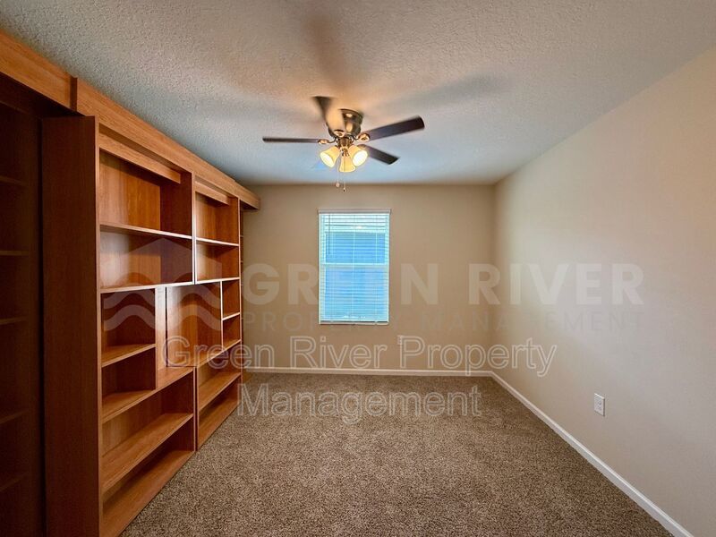 Willow Springs Living: Stylish 4BR Retreat Near Top Schools & Fleming Island Hotspots!! property image