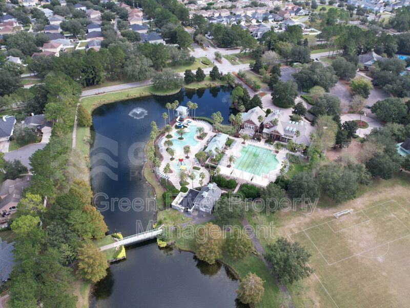 Luxury Living in The Oaks at Oakleaf – 4BR Retreat & Resort-Style Amenities property image