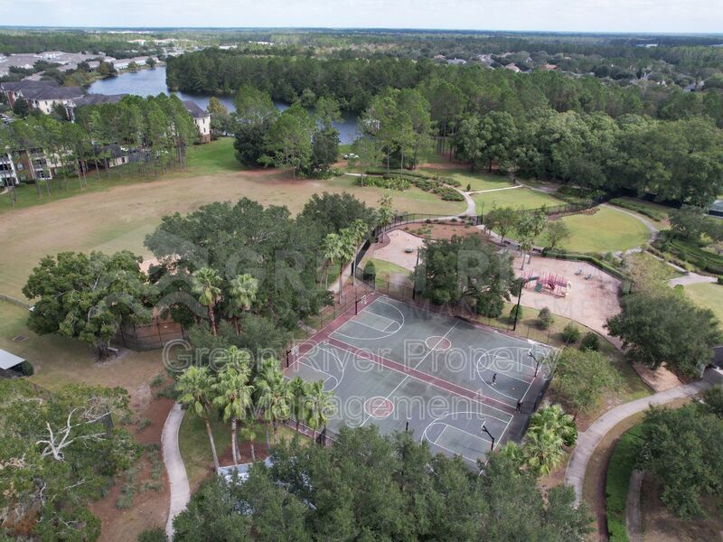 Luxury Living in The Oaks at Oakleaf – 4BR Retreat & Resort-Style Amenities property image