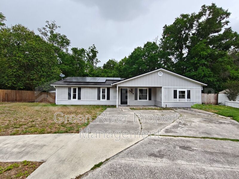 Stylish 4BR Home with Solar Panels, Florida Room & Outdoor Entertaining Space!! property image