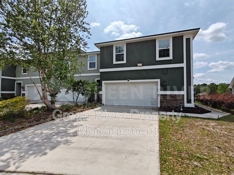 Lakefront Luxury Living with Space to Spare! property image