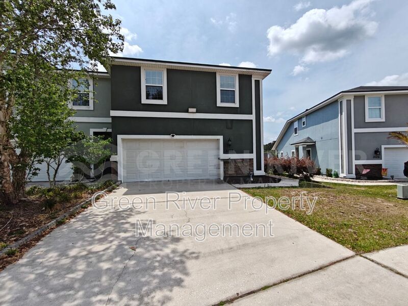 Lakefront Luxury Living with Space to Spare! property image