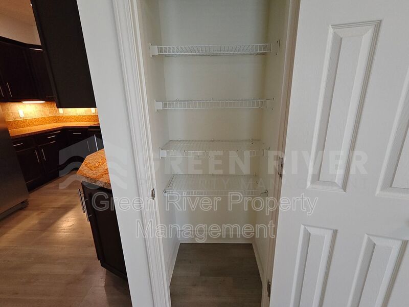 Lakefront Luxury Living with Space to Spare! property image