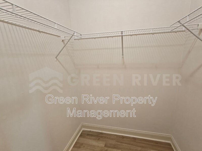 Lakefront Luxury Living with Space to Spare! property image