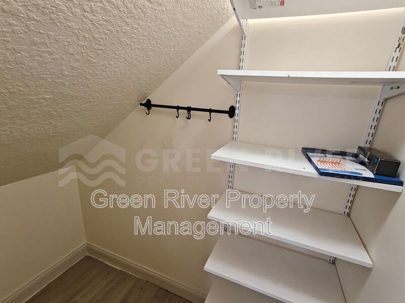 Lakefront Luxury Living with Space to Spare! property image
