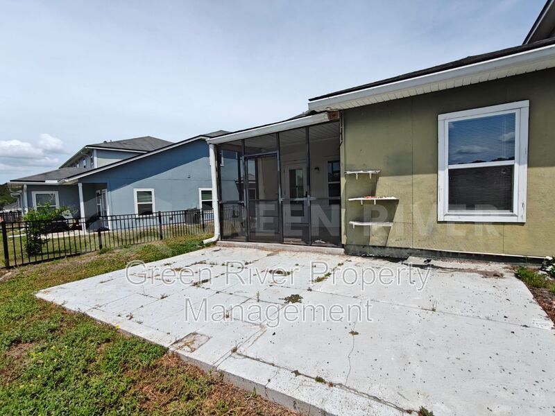 Lakefront Luxury Living with Space to Spare! property image