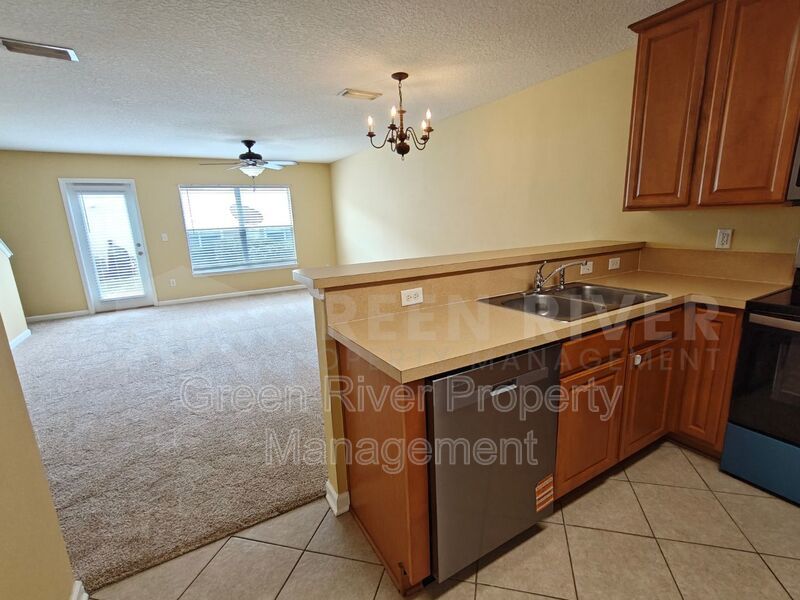 Cozy & Convenient 3BR Home in Prime Fleming Island Location property image