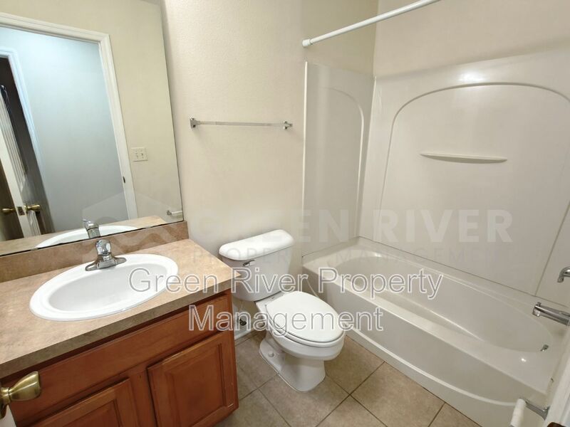 Cozy & Convenient 3BR Home in Prime Fleming Island Location property image
