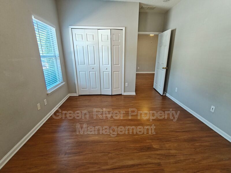 Cozy 2 Bedroom Condo on Ground Floor property image
