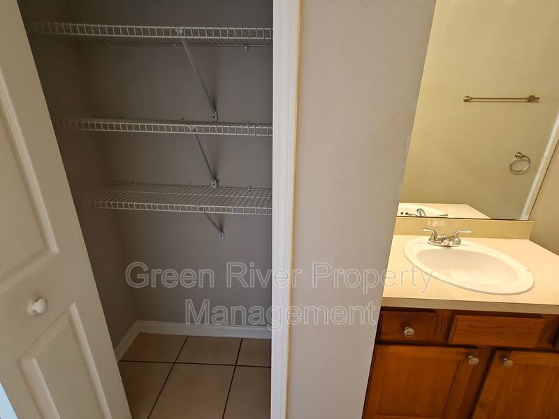 Cozy 2 Bedroom Condo on Ground Floor property image